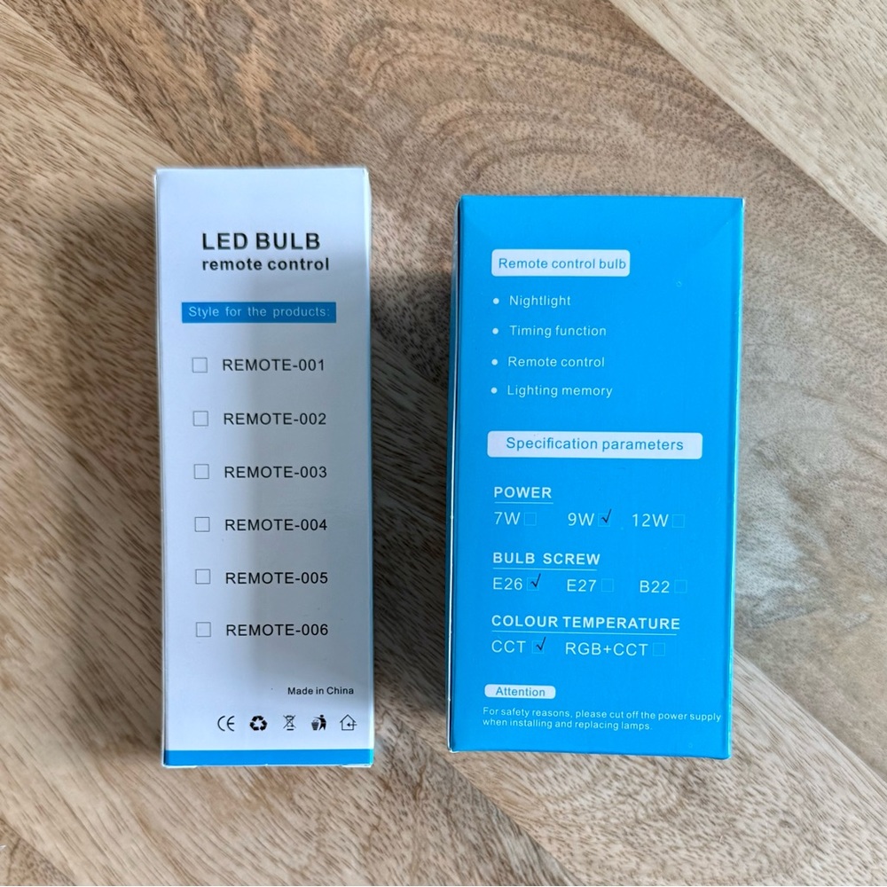 Smart LED Light Bulb with Remote Control - Picture 2 of 4